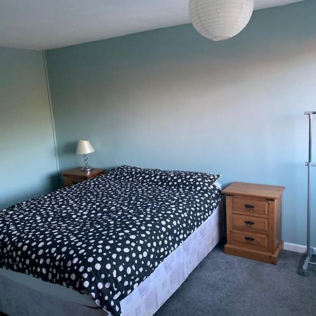 Eastbourne Large Double Room With Wifi & Kitchen بوليغيت المظهر الخارجي الصورة